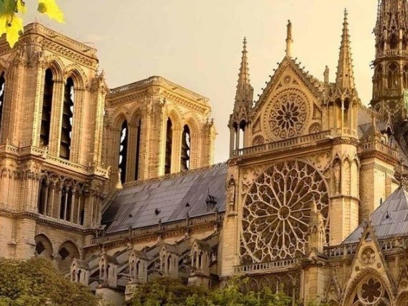 Los chilenos que crearon unos lentes con realidad virtual para recorrer Notre Dame en 3D y ver cómo ha cambiado a lo largo de los siglos - WDesign - Diseño Web Profesional